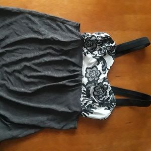 Lululemon athletica tank size 4